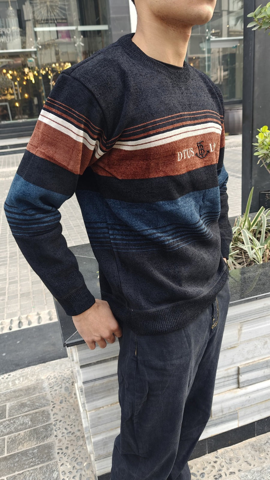 Mens imported brown and black  lining sweater