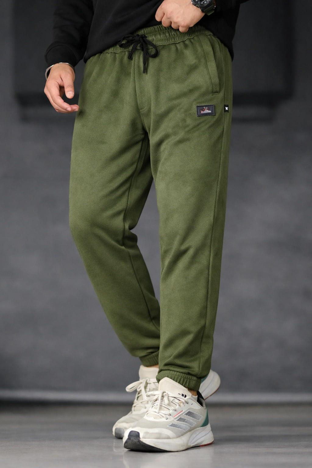 Men’s green Suede Textured Trouser