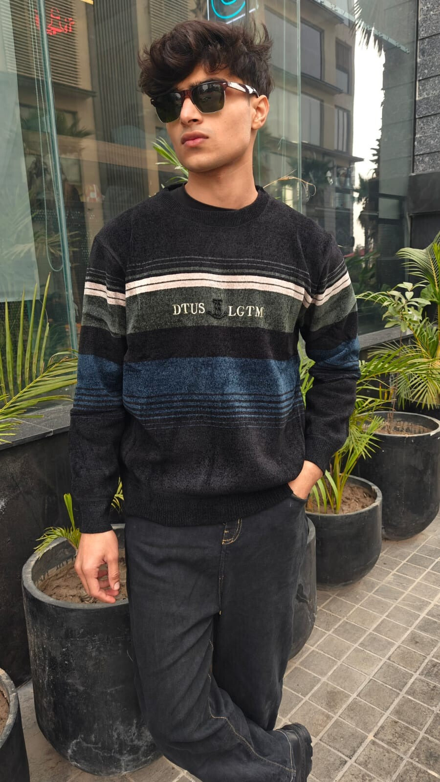 Mens imported green and black  lining sweater