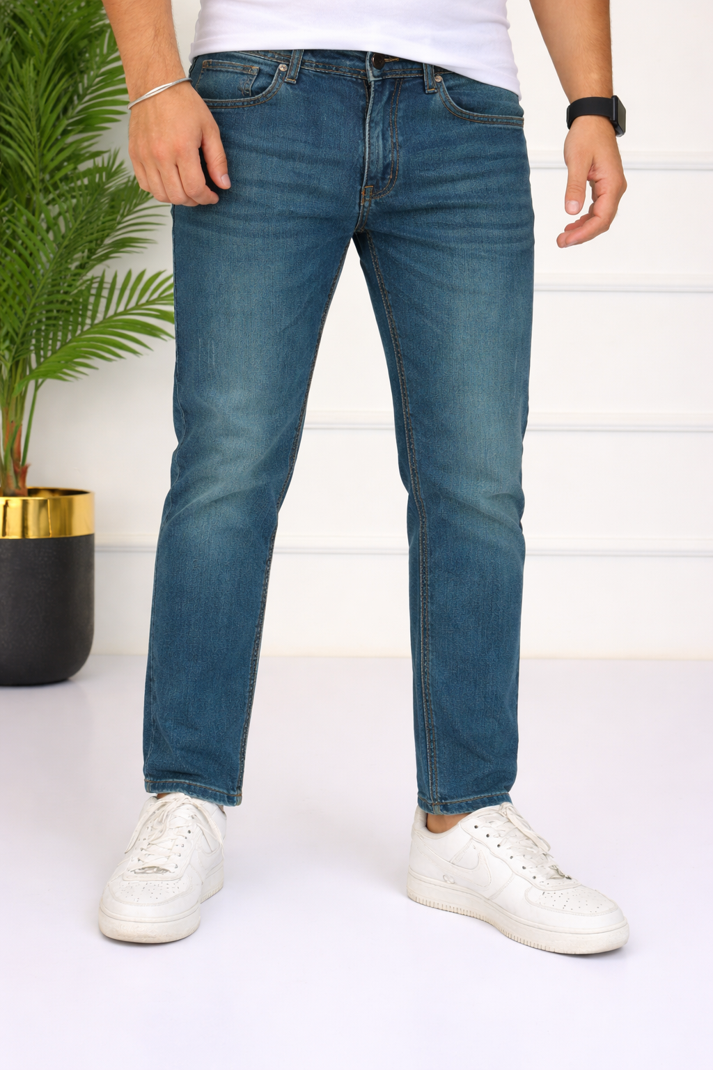 Men’s Classic Straight Blue Jeans
